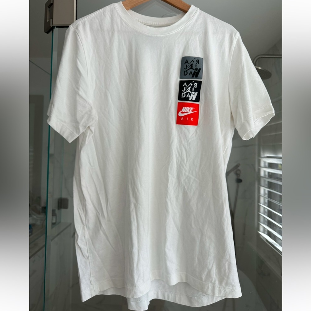 Nike Air Jordan tags shirt